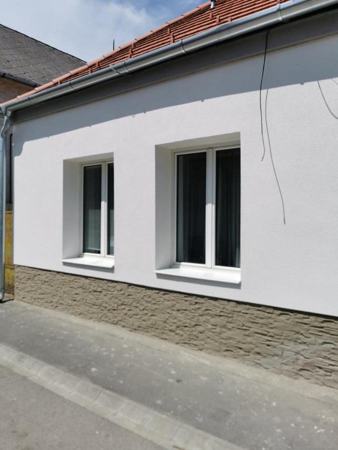 Tifani Apartman Keszthely Exterior photo